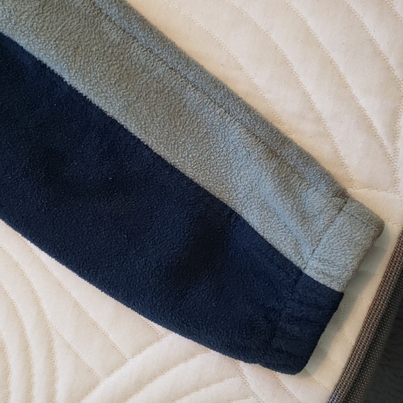 Columbia men's large blue and gray full zip fleece jacket - Picture 3 of 6